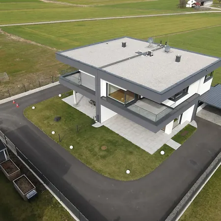 Villa Luxus-villa In Idyllischer Lage *