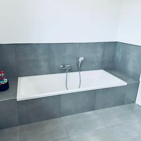 Luxus-villa In Idyllischer Lage Muttendorf