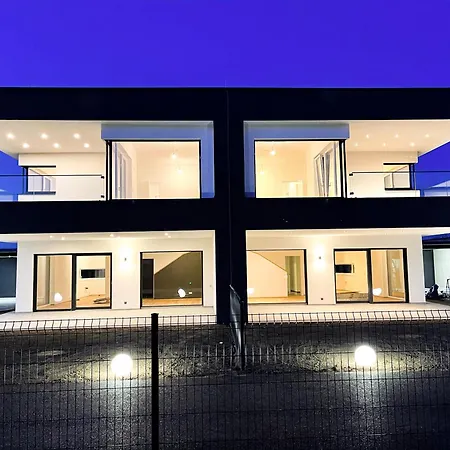 Luxus-villa In Idyllischer Lage * Muttendorf