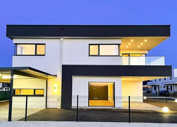 Luxus-villa In Idyllischer Lage Muttendorf